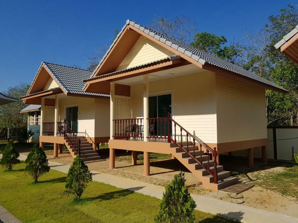 Poolside Bungalows Khao Lak Exterior foto